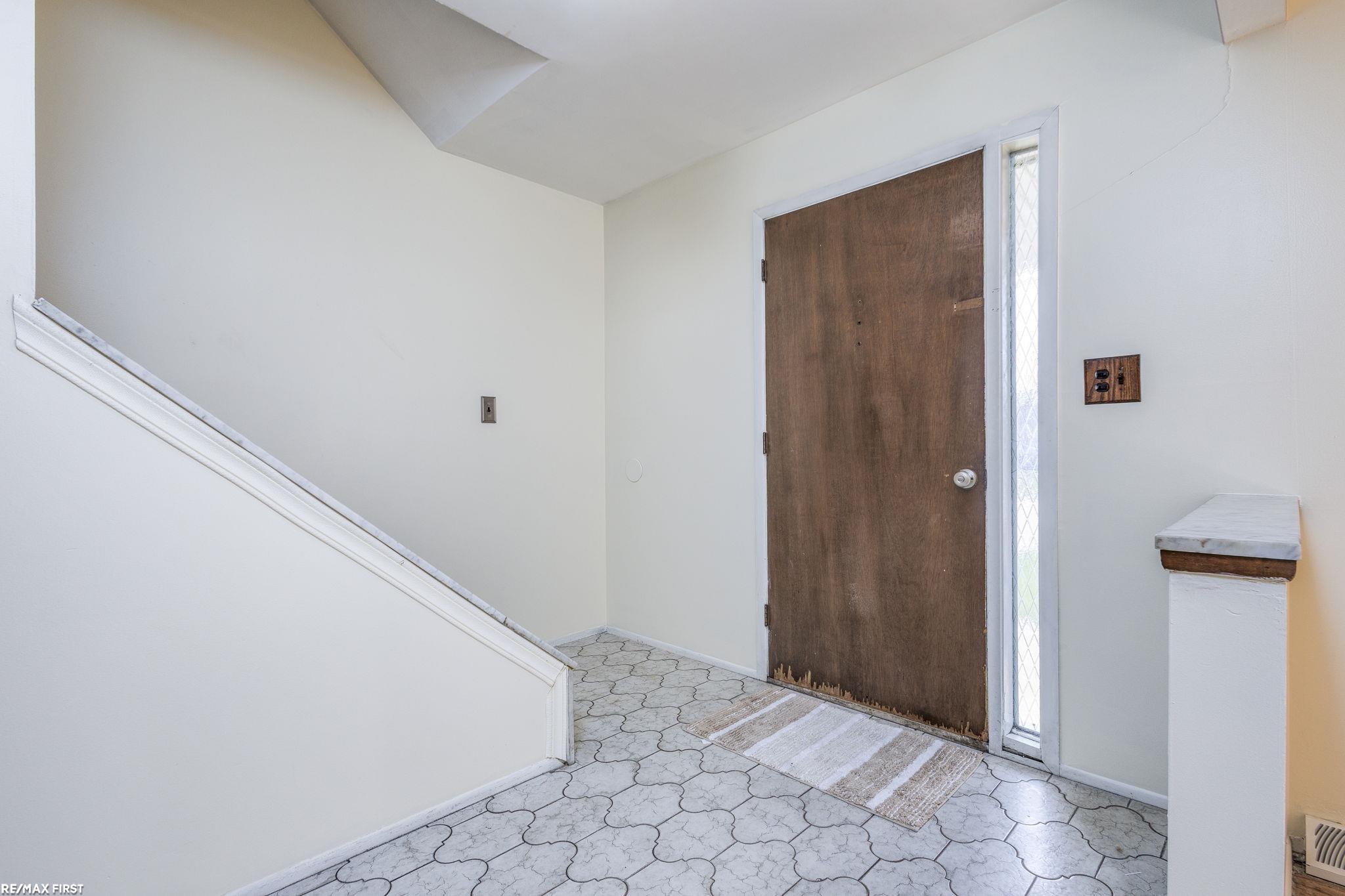 34308 Greentrees Road Sterling Heights, MI 48312 - Photo 8 of 57