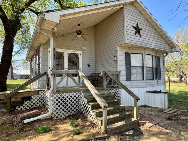$195,000 | 306 East Oak Street, Nocona, TX 76255