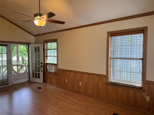 $195,000 | 306 East Oak Street, Nocona, TX 76255