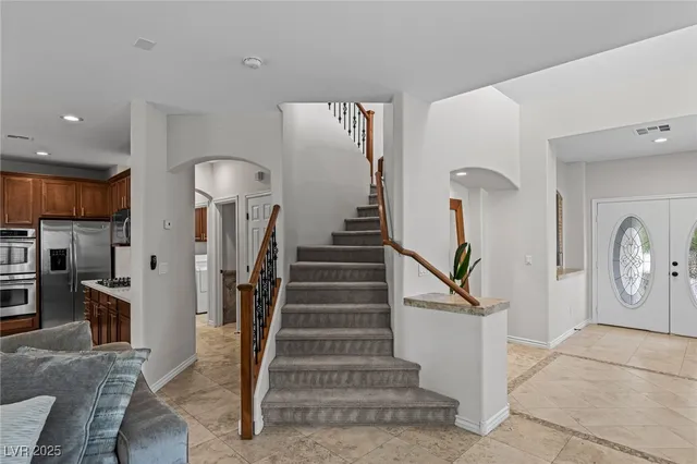 $3,750 | 275 Spectacular Street, Henderson, NV 89052