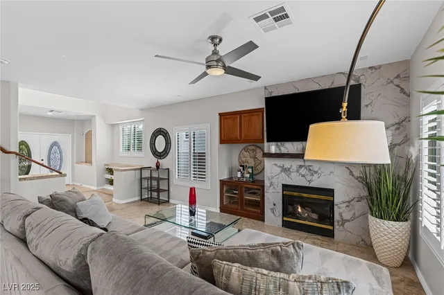 $3,750 | 275 Spectacular Street, Henderson, NV 89052