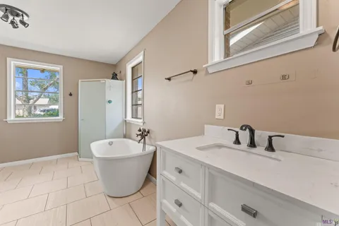 $190,000 | 7230 Linda Lee Drive, Denham Springs, LA 70706