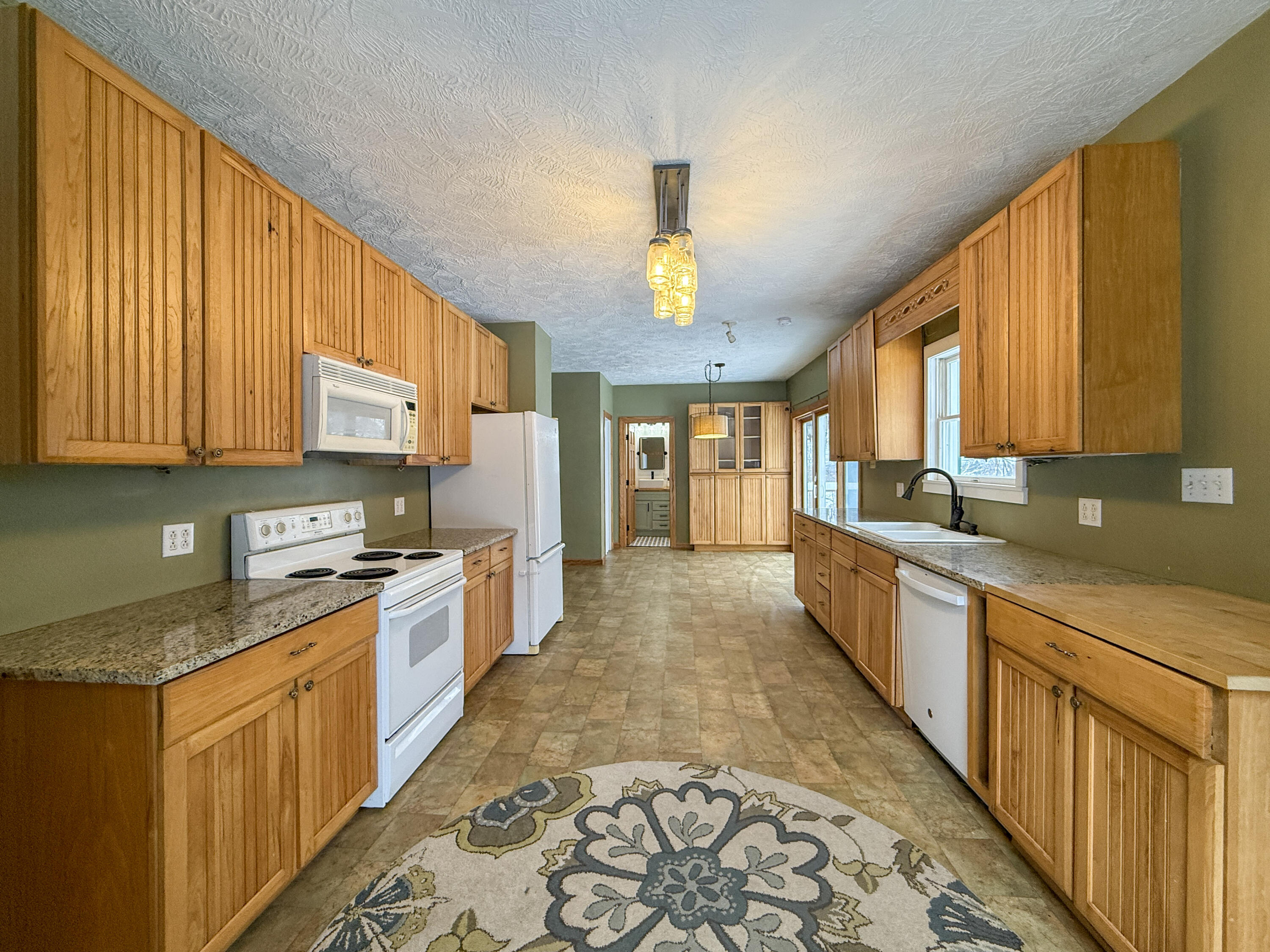 9155 Cushing Road Dowagiac, MI 49047 - Photo 2 of 28 Kitchen