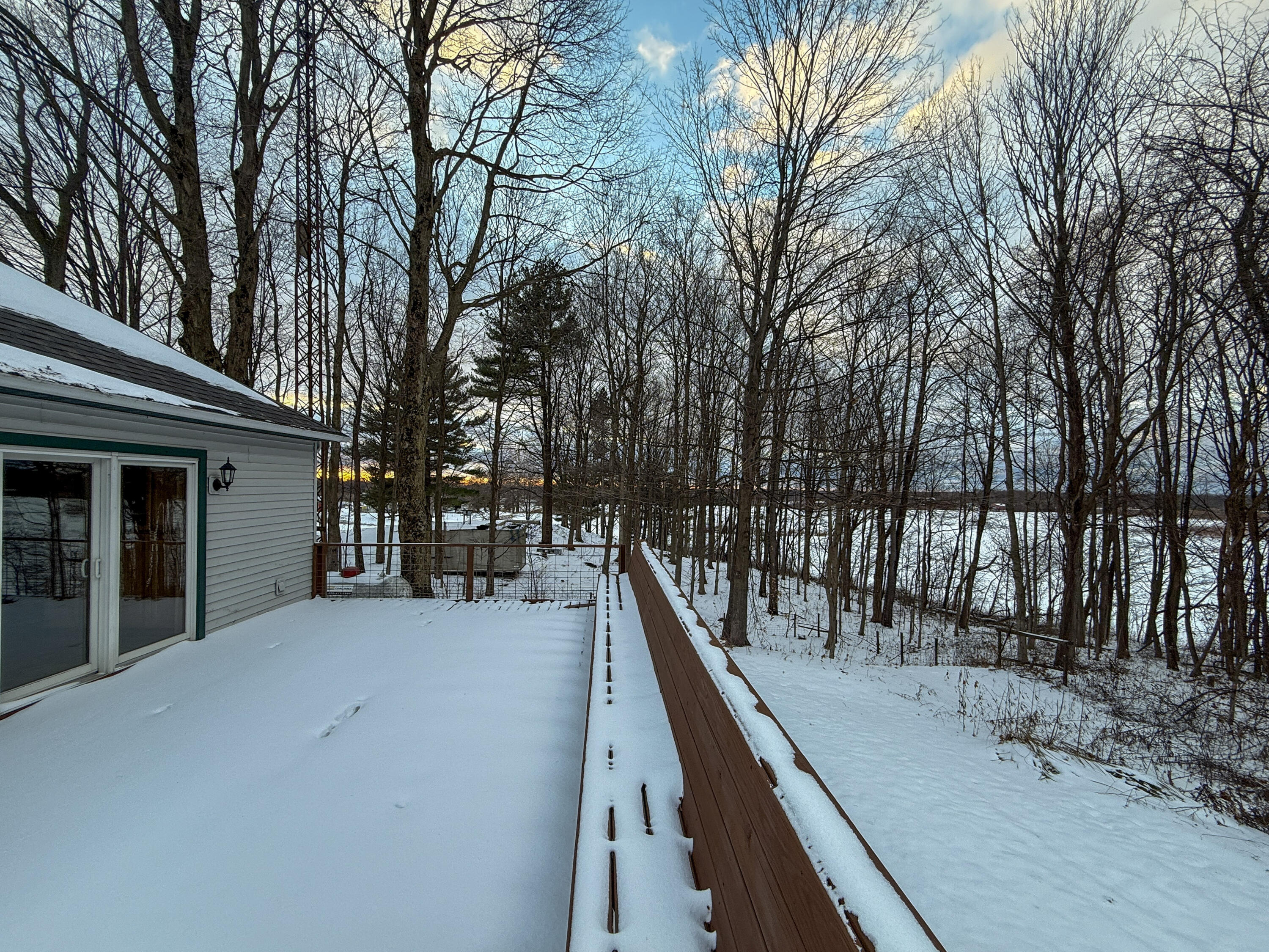 9155 Cushing Road Dowagiac, MI 49047 - Photo 22 of 28 Large Deck