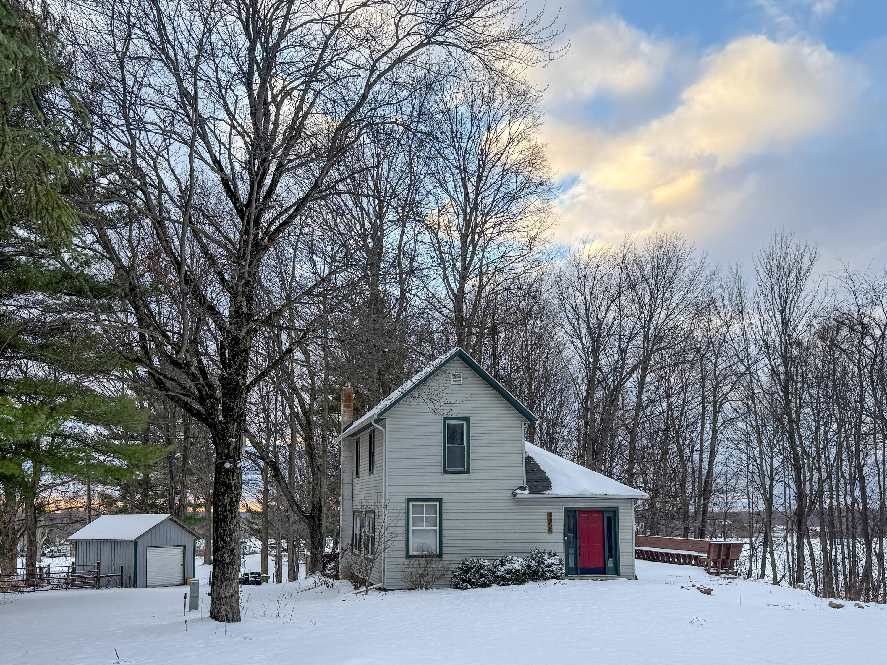 9155 Cushing Road Dowagiac, MI 49047 - Photo 28 of 28 Exterior - Front