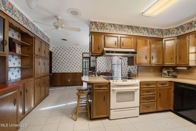 $419,900 | 307 Salem School Road, Collins, MS 39428