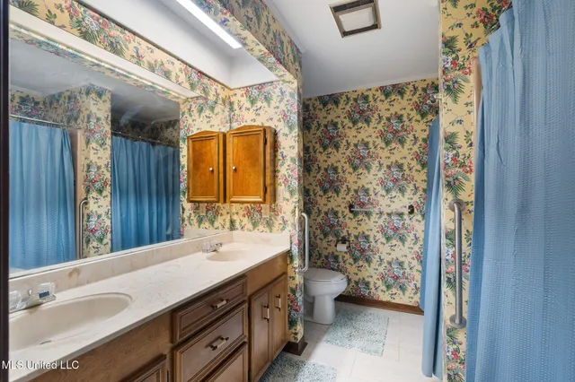 $419,900 | 307 Salem School Road, Collins, MS 39428