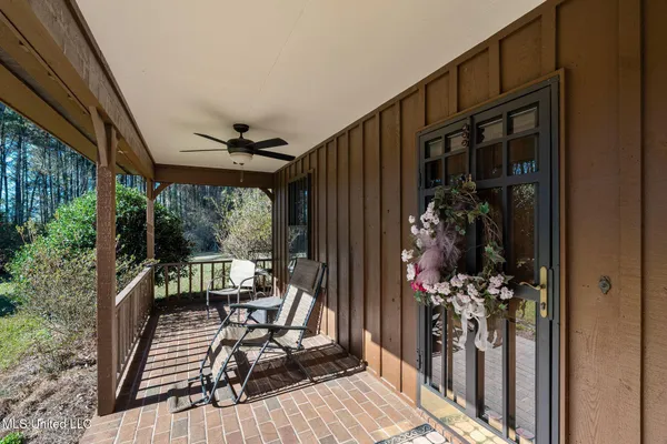 $369,500 | 307 Salem School Road, Collins, MS 39428