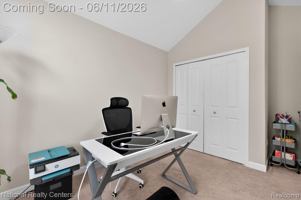 27412 Victoria Road Novi, MI 48374 - Photo 33 of 61