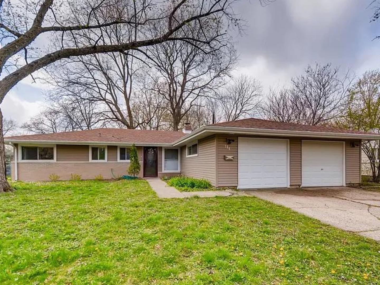 124 Wareham Lane Schaumburg, IL 60193 - Photo 1 of 26