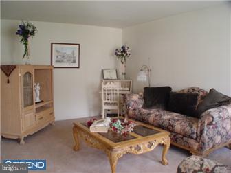 328 Balsam Road Williamstown, NJ 08094 - Photo 2 of 12 Gallery Image 2