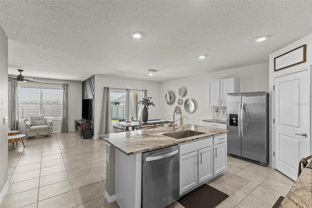 31455 Penny Surf Loop Wesley Chapel, FL 33545 - Photo 7 of 45