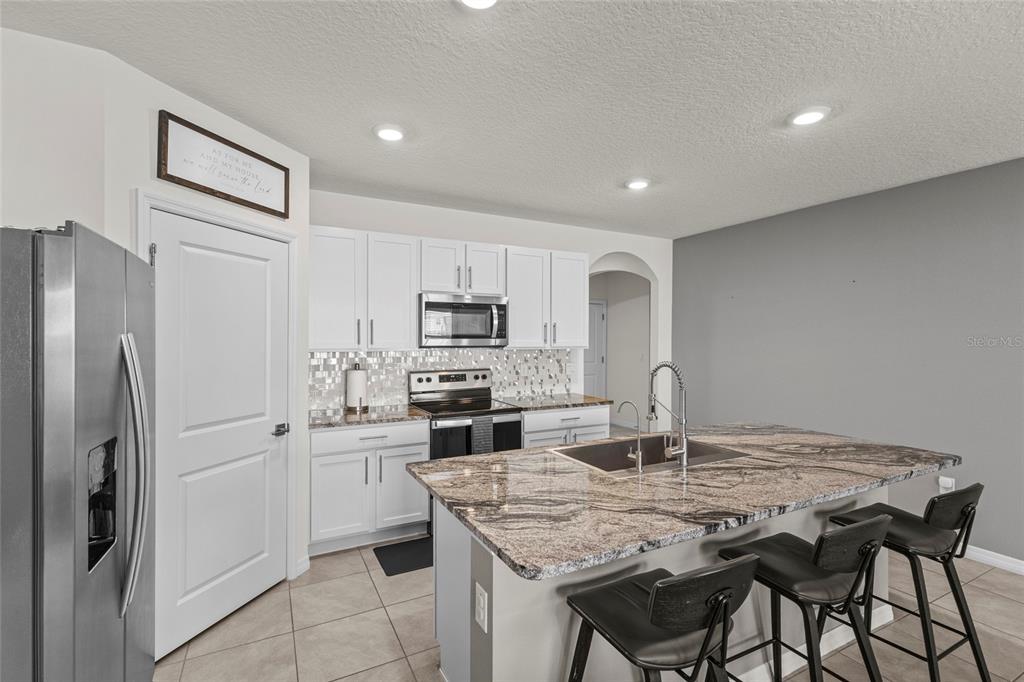 31455 Penny Surf Loop Wesley Chapel, FL 33545 - Photo 8 of 45