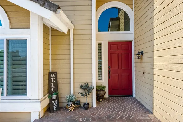 $889,900 | 1336 Old Trail Drive, Corona, CA 92882