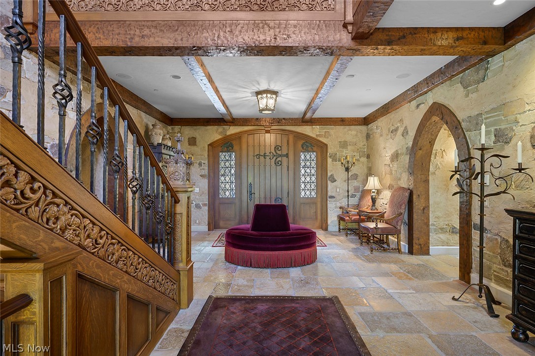 14398 County Line Road Chagrin Falls, OH 44022 - Photo 5 of 35 foyer