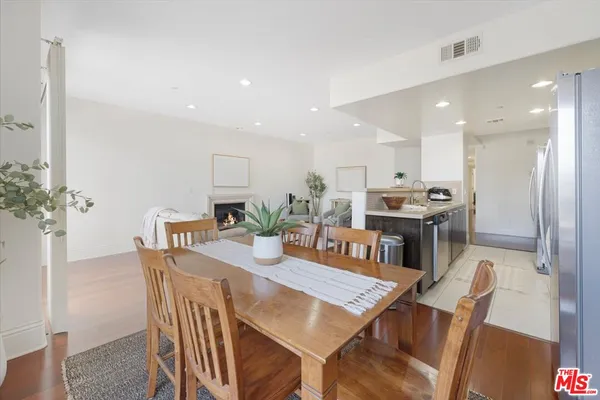 $735,000 | 147 North Berendo Street, Unit 202, Los Angeles, CA 90004