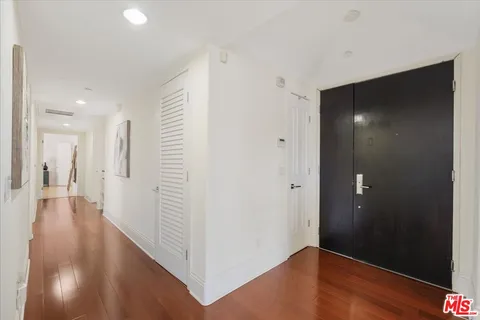 $735,000 | 147 North Berendo Street, Unit 202, Los Angeles, CA 90004