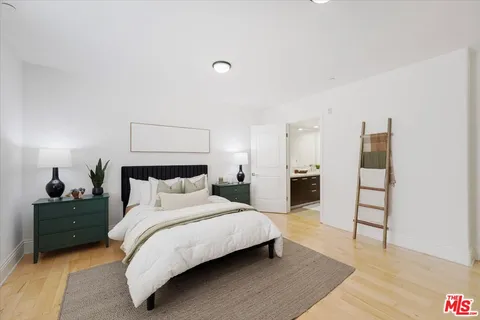 $735,000 | 147 North Berendo Street, Unit 202, Los Angeles, CA 90004