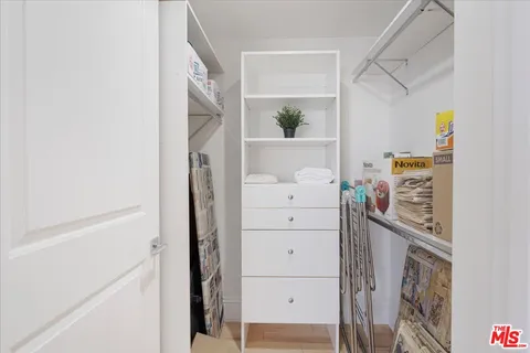 $735,000 | 147 North Berendo Street, Unit 202, Los Angeles, CA 90004