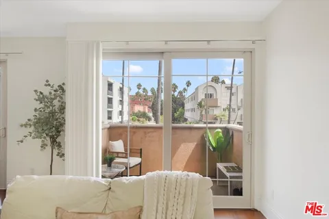 $735,000 | 147 North Berendo Street, Unit 202, Los Angeles, CA 90004