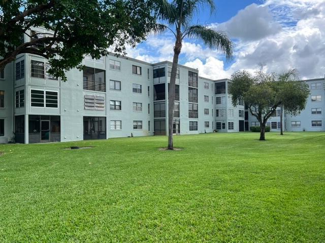 9440 Southwest 8th Street, Unit 117 Boca Raton, FL 33428 - Photo 15 of 21 IMG_6719