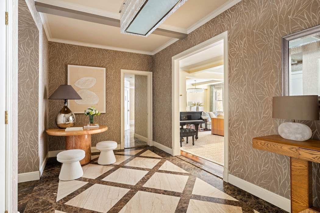 21 East 87th Street, Unit 2AB Manhattan, NY 10128 - Photo 4 of 21