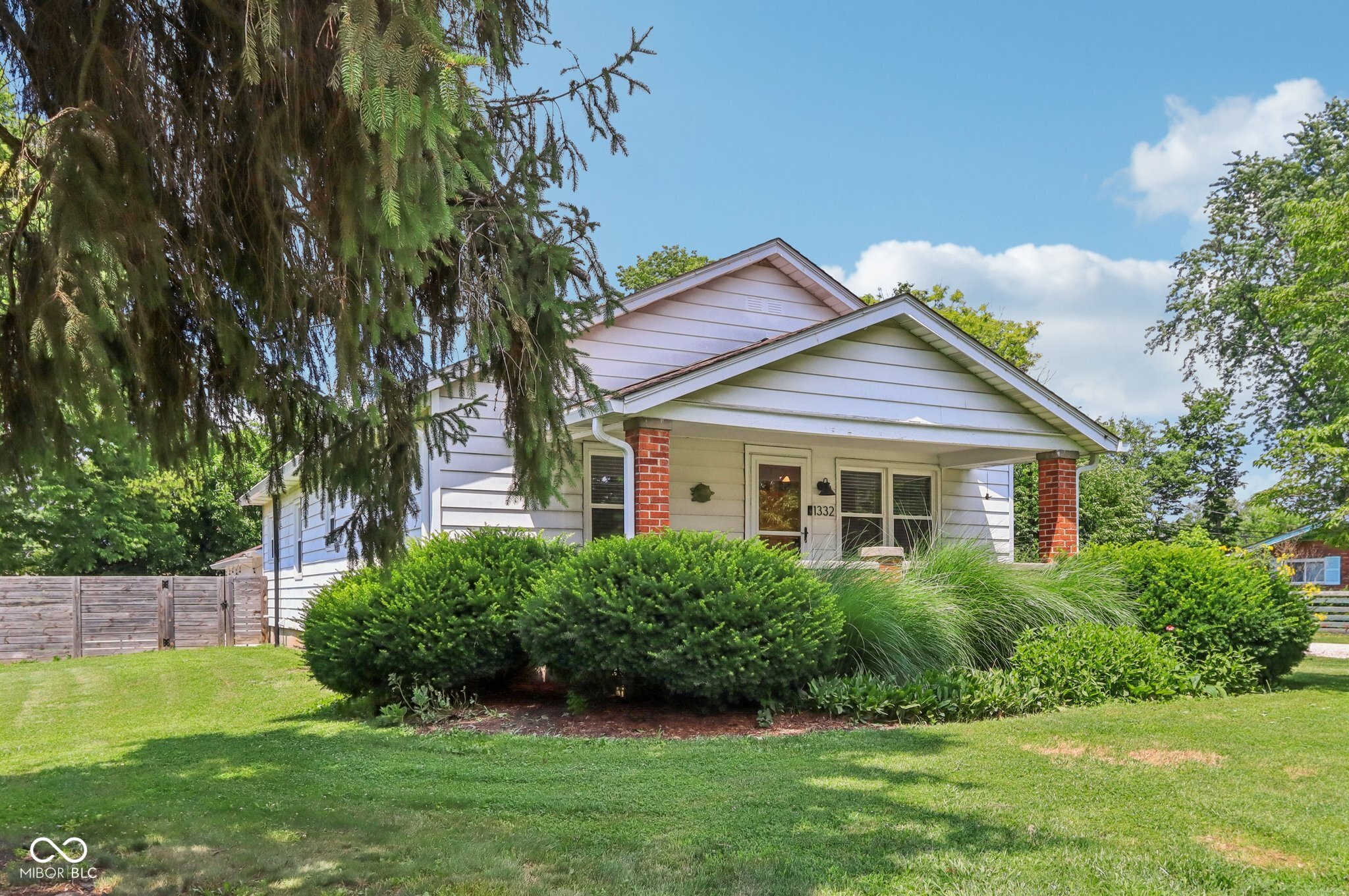 1332 Rocky Ford Road Columbus, IN 47203 - Photo 4 of 43 Gallery Image 4