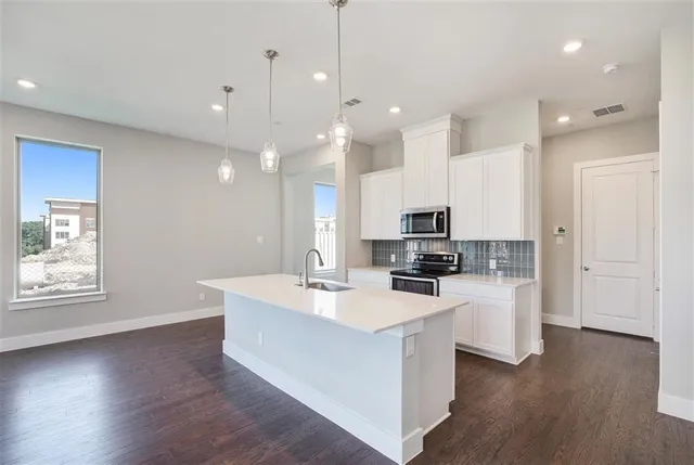 $3,000 | 1050 Maverick Drive, Allen, TX 75013