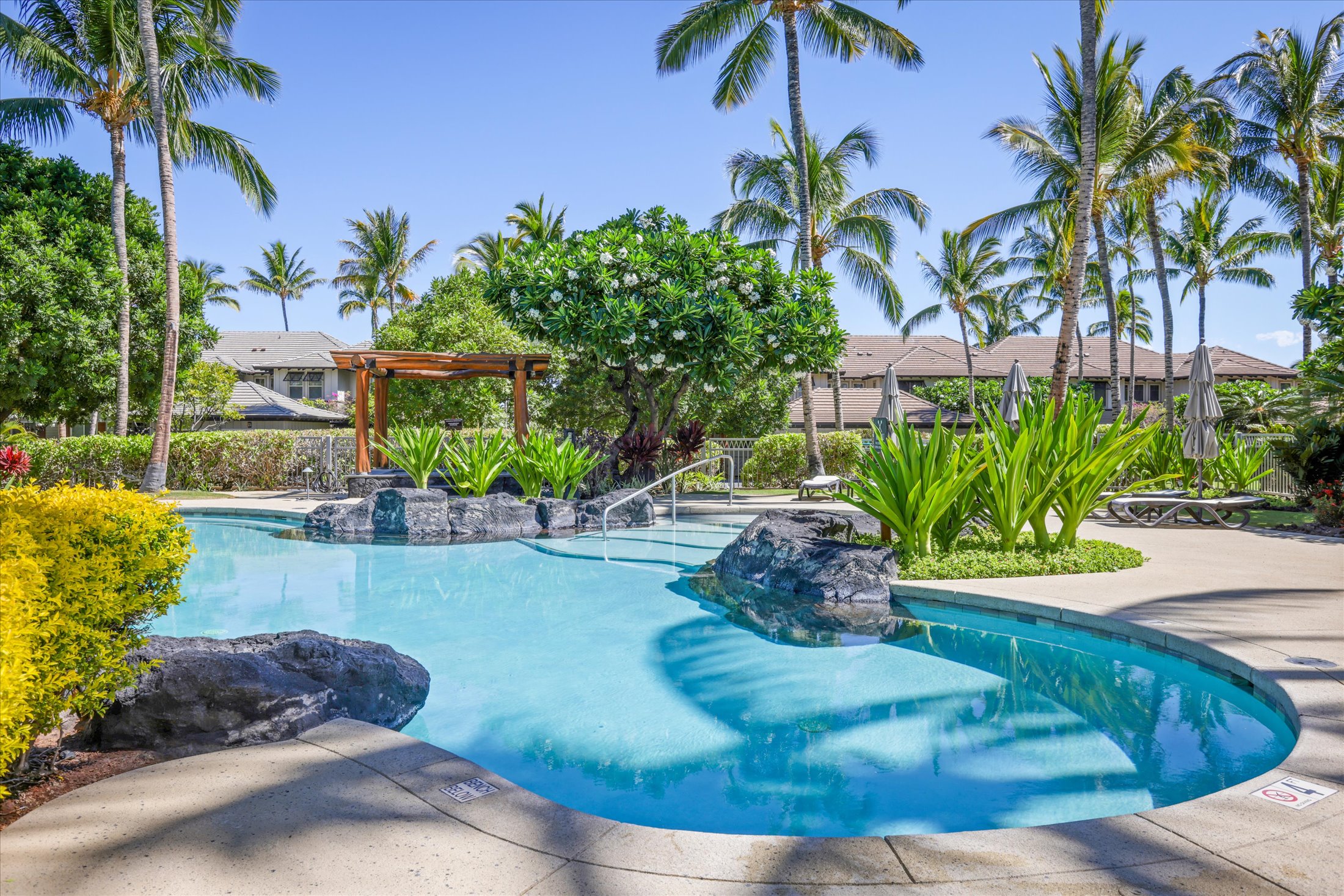 68-1122 Na Ala Hele Road, Unit G3 Kamuela, HI 96743 - Photo 27 of 30 a view of a backyard