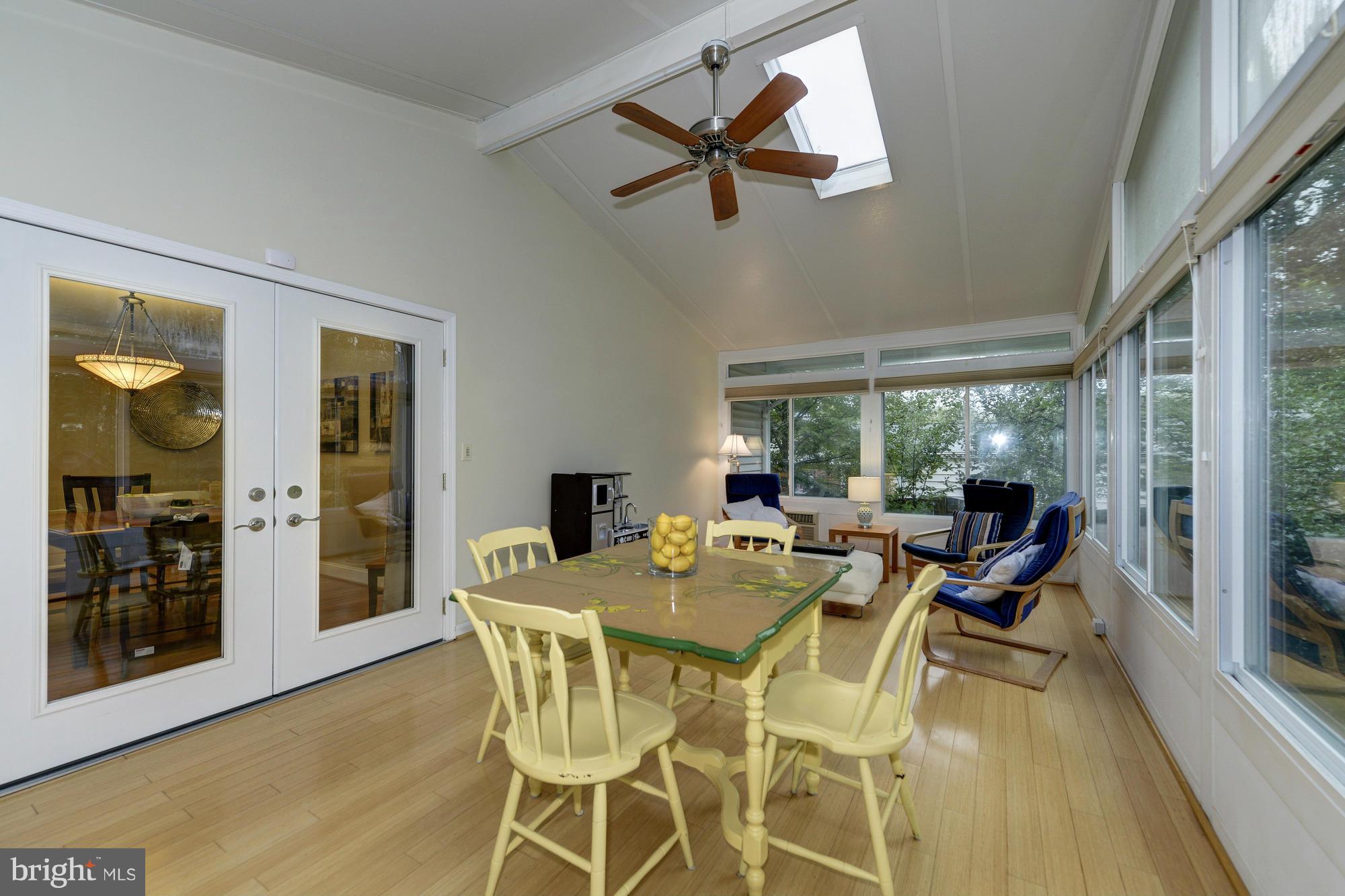 703 Tapawingo Road Southwest Vienna, VA 22180 - Photo 13 of 29 Family Room
