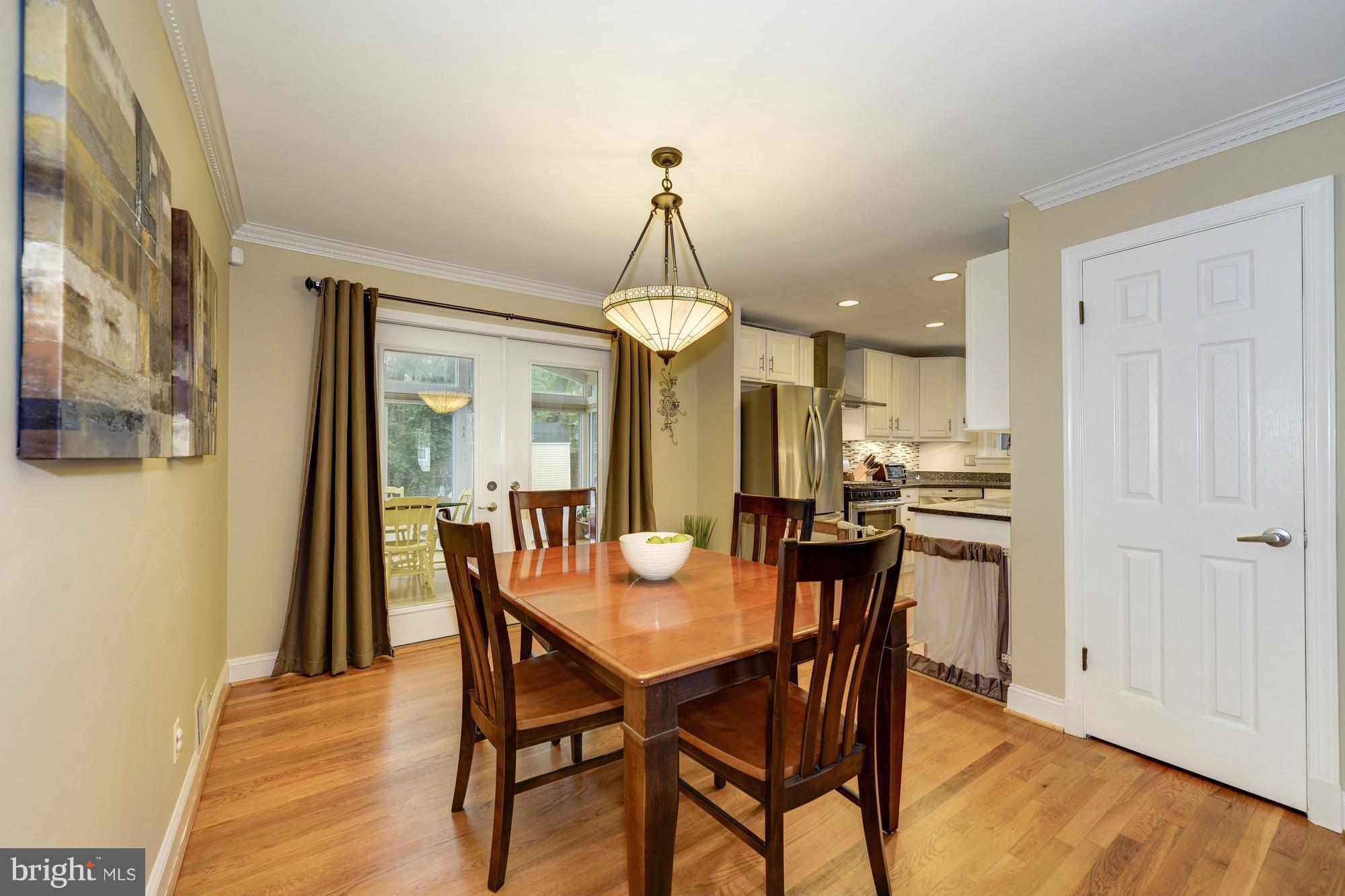 703 Tapawingo Road Southwest Vienna, VA 22180 - Photo 8 of 29 Dining Room