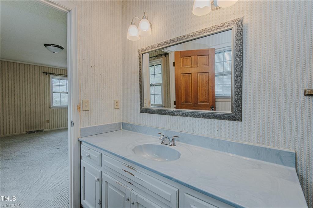 612 Sellars Mill Road Burlington, NC 27217 - Photo 35 of 49 Gallery Image 35