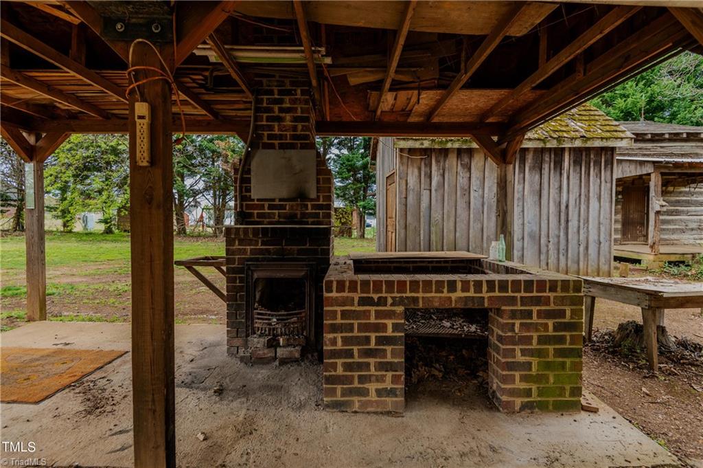 612 Sellars Mill Road Burlington, NC 27217 - Photo 42 of 49 Gallery Image 42