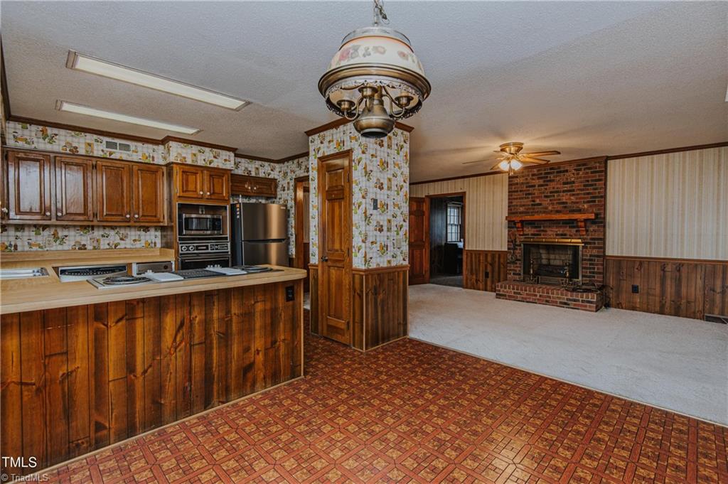 612 Sellars Mill Road Burlington, NC 27217 - Photo 10 of 49 Gallery Image 10