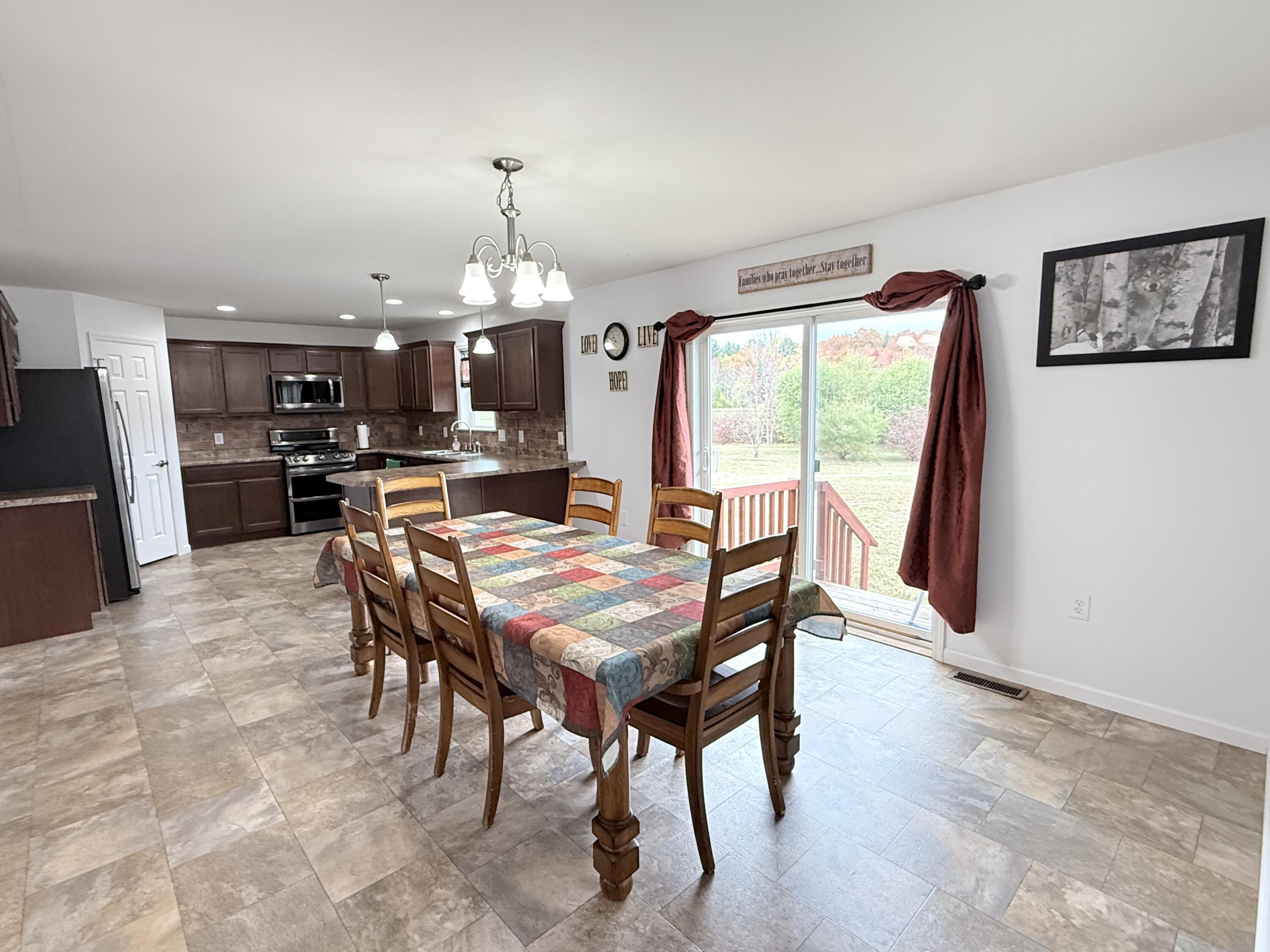 36 Bell Road Chazy, NY 12921 - Photo 7 of 29 Dining room