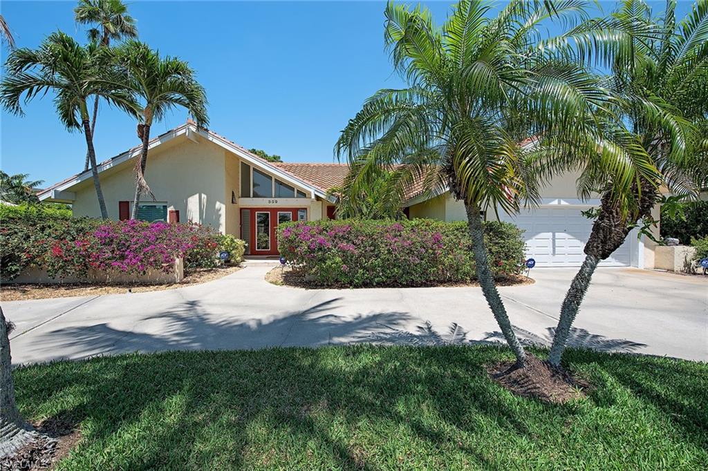 559 Neapolitan Way Naples, FL 34103 - Photo 1 of 15 Gallery Image 1