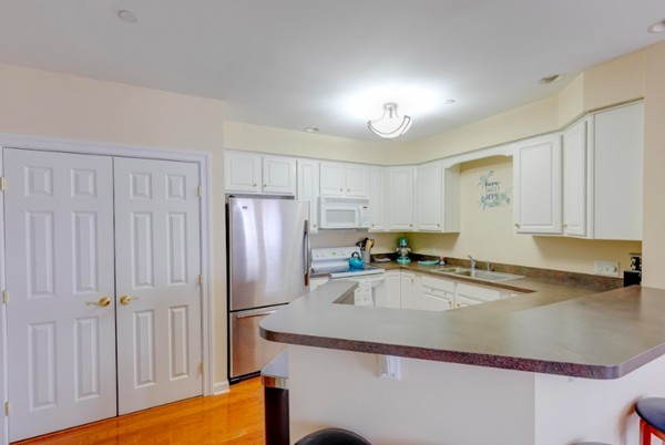 210 Chickering Road, Unit 208A North Andover, MA 01845 - Photo 13 of 27 Gallery Image 13