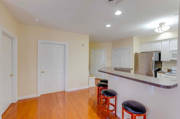 210 Chickering Road, Unit 208A North Andover, MA 01845 - Photo 16 of 27 Gallery Image 16