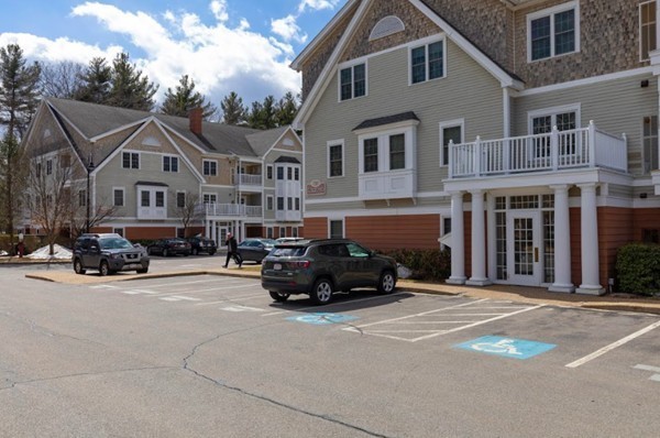 210 Chickering Road, Unit 208A North Andover, MA 01845 - Photo 8 of 27 Gallery Image 8