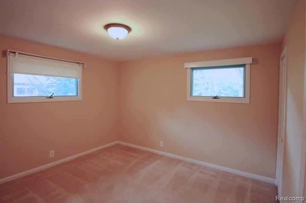 3175 North River Road Fort Gratiot, MI 48059 - Photo 20 of 25 20.JPG