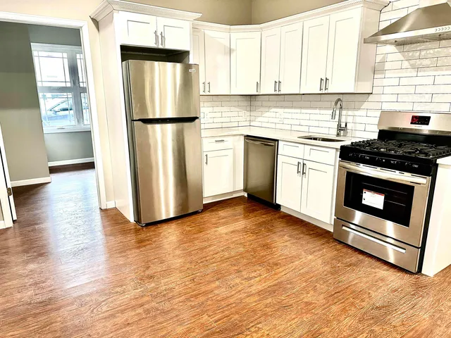 $2,299 | 40 Vroom Street, Unit 1A, Jersey City, NJ 07306