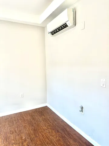 $2,285 | 40 Vroom Street, Unit 1A, Jersey City, NJ 07306