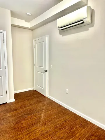 $2,285 | 40 Vroom Street, Unit 1A, Jersey City, NJ 07306