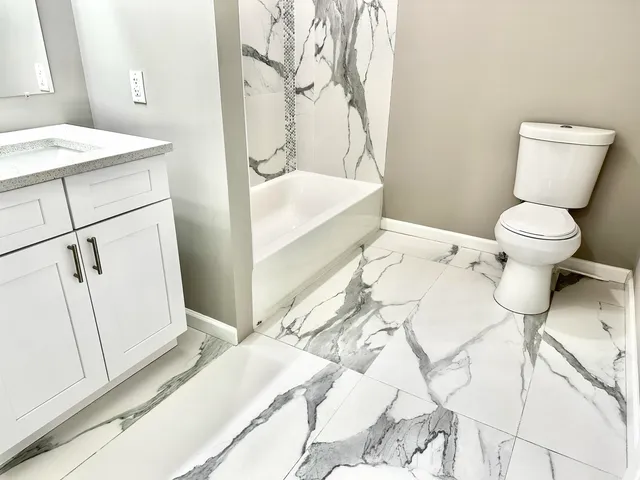 $2,285 | 40 Vroom Street, Unit 1A, Jersey City, NJ 07306