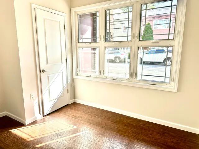 $2,285 | 40 Vroom Street, Unit 1A, Jersey City, NJ 07306