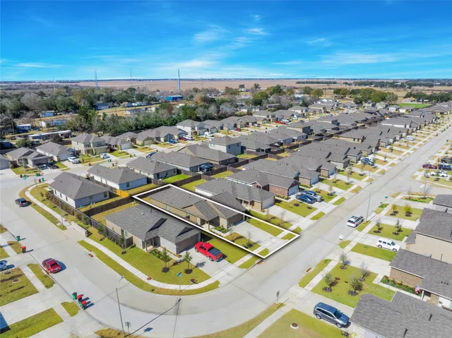 $1,895 | 17715 Grv Hl Drive, Hockley, TX 77447