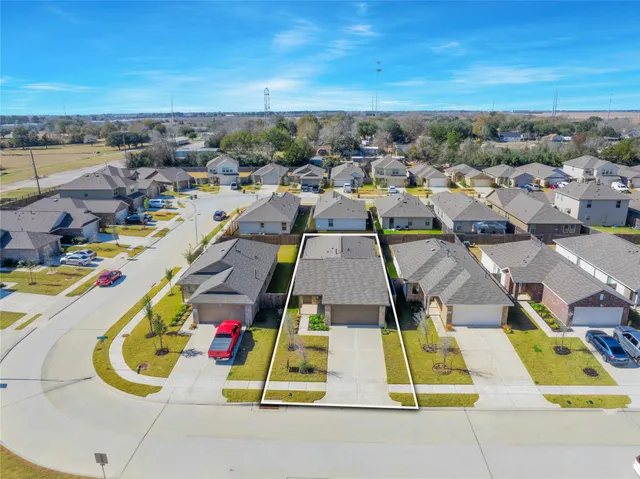 $1,895 | 17715 Grv Hl Drive, Hockley, TX 77447