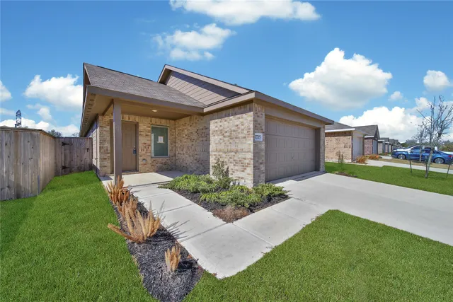 $1,895 | 17715 Grv Hl Drive, Hockley, TX 77447