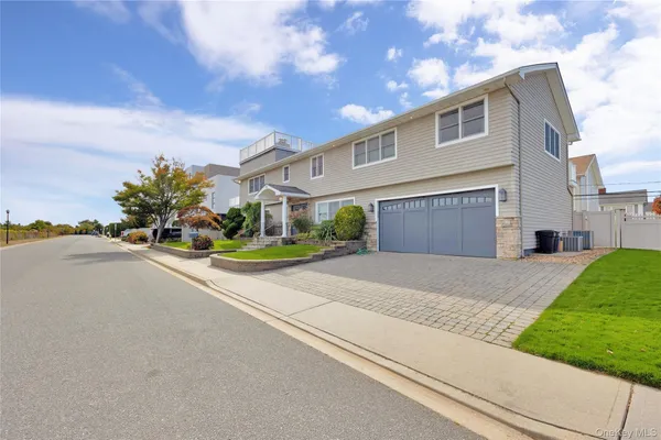 $2,650,000 | 36 Prescott Street, Lido Beach, NY 11561