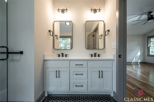 $809,900 | 215 Holman Avenue, Athens, GA 30606